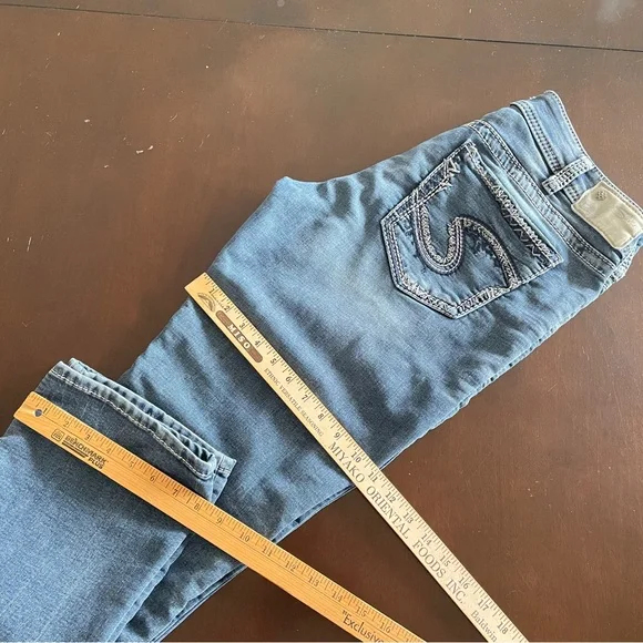 SILVER JEANS Suki Mid Straight Joga Hybrid Denim Blue Knit Flex Curvy Jean 34X32 - Picture 5 of 10